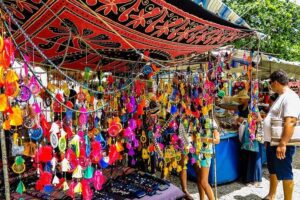Shop at the Hippie Market of Ipanema (1)